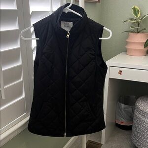 Old Navy Women's Quilted Black Vest